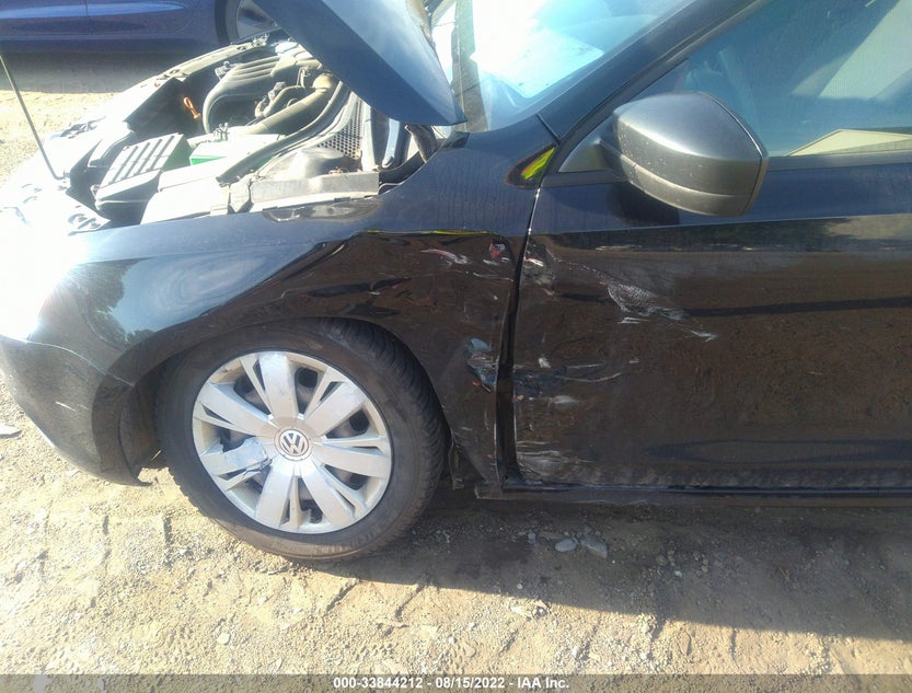 3VW1K7AJ4CM352768
