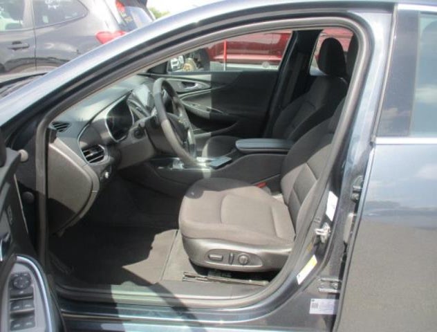1G1ZD5ST4MF073836
