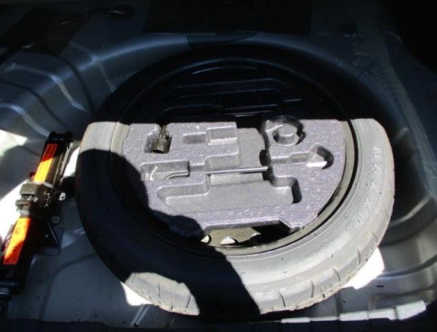 3N1AB8CV9MY238660