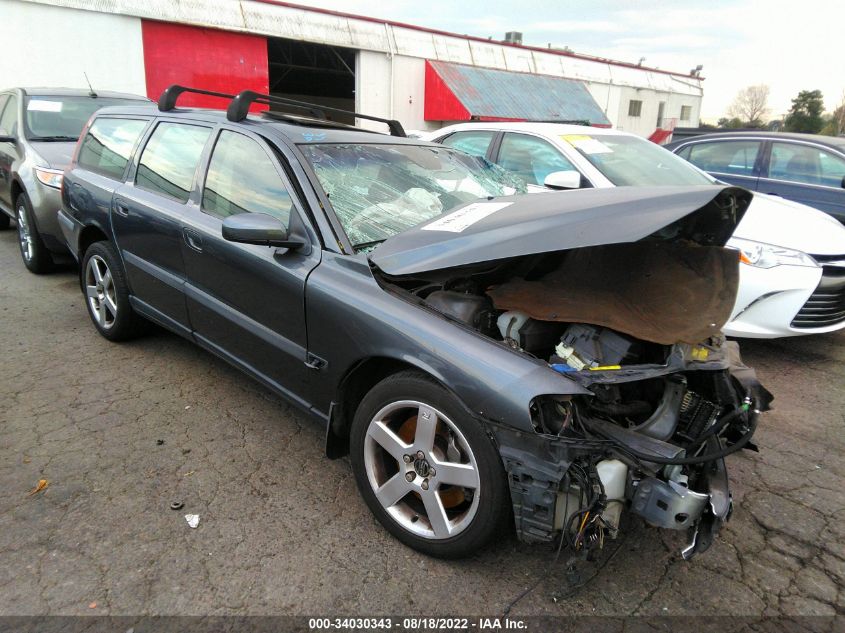 2004 Volvo V70 R VIN: YV1SJ52Y242421308 Lot: 34030343