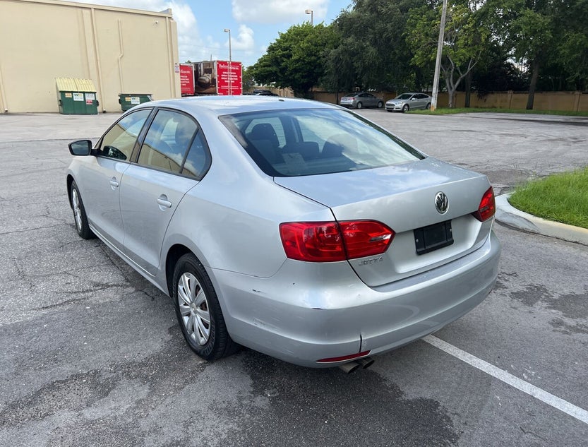 3VW2K7AJ5BM336596