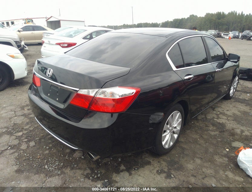 1HGCR2F70FA220083