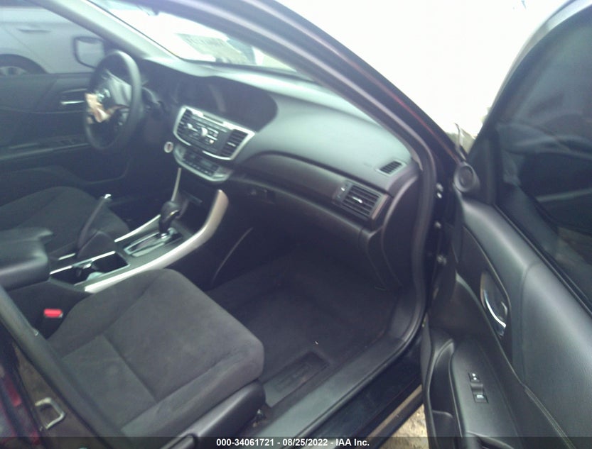 1HGCR2F70FA220083