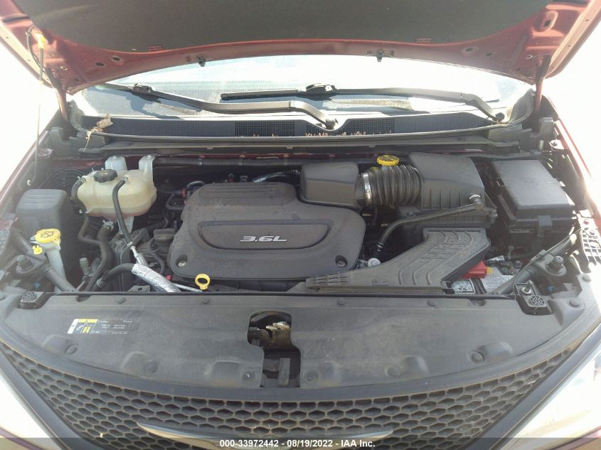 2018 Chrysler Pacifica Touring L VIN: 2C4RC1BG2JR198005 Lot: 33972442