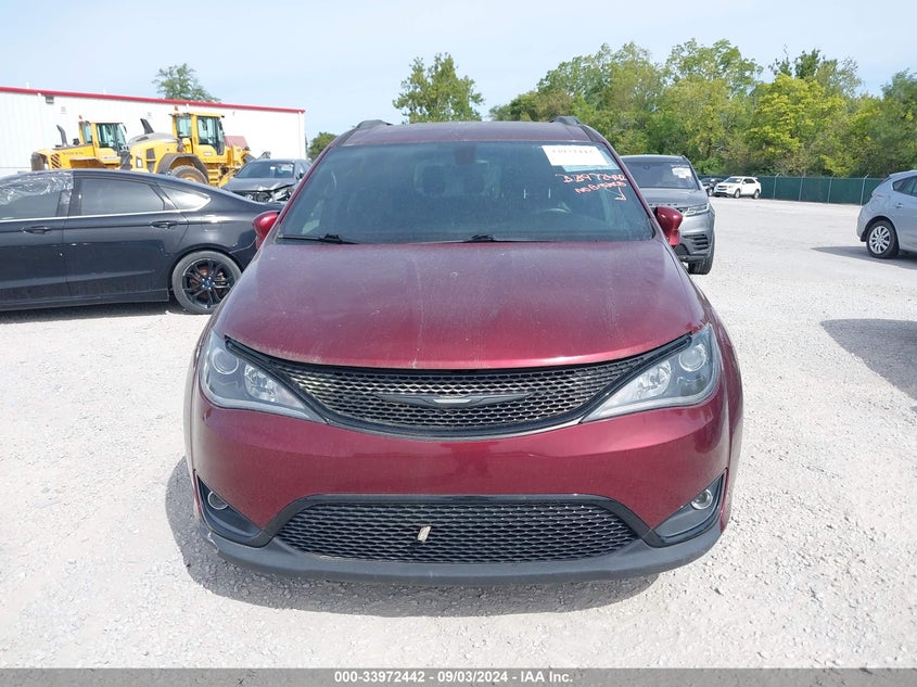 2018 Chrysler Pacifica Touring L VIN: 2C4RC1BG2JR198005 Lot: 33972442