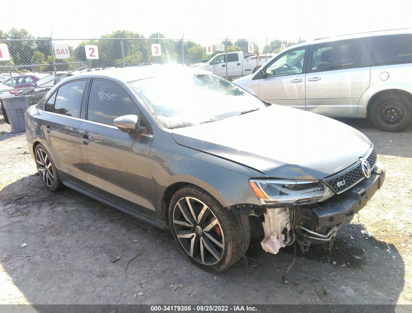 3VW587AJ6CM015356