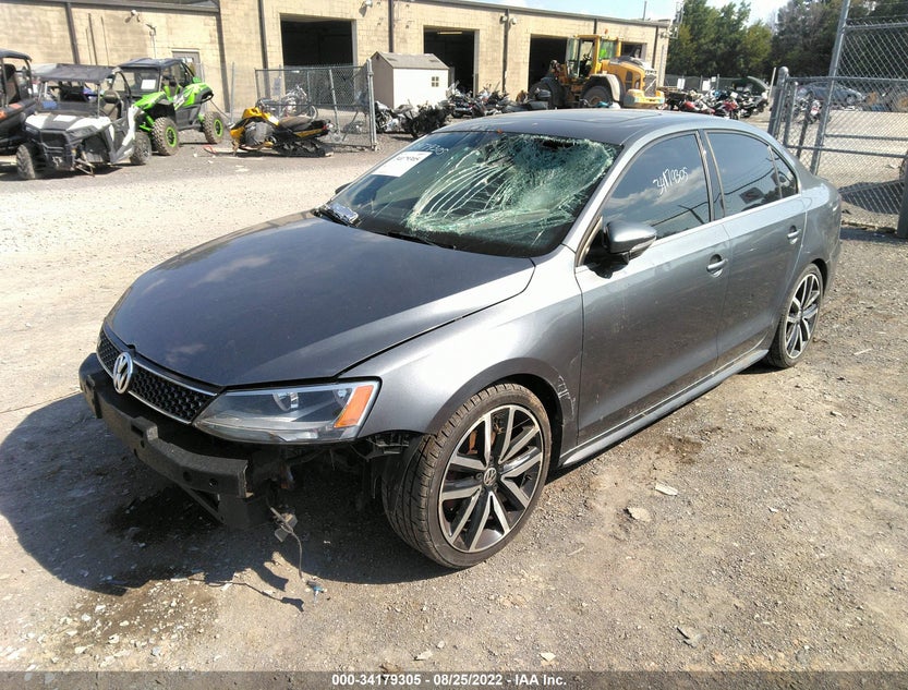 3VW587AJ6CM015356