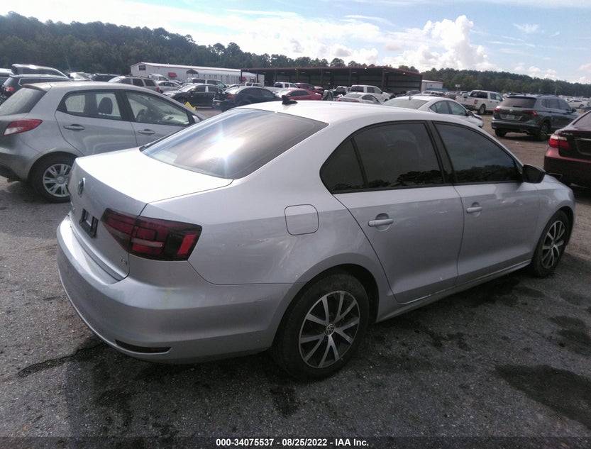 3VWD67AJ5GM295536