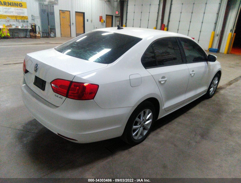 3VWDX7AJ9CM369712