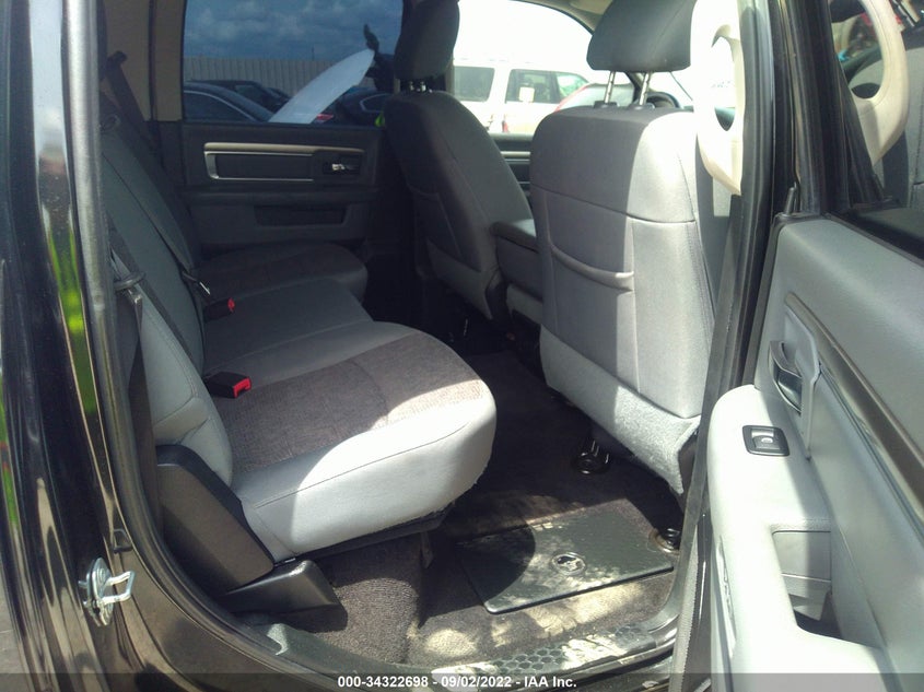 2017 RAM 1500 SLT VIN: 1C6RR6TT4HS786124