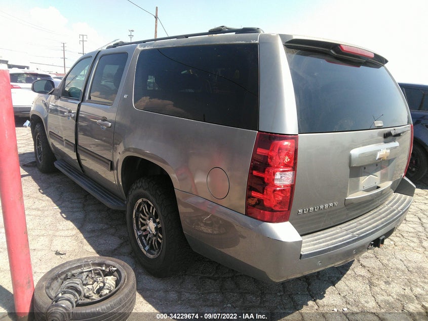 2009 CHEVROLET SUBURBAN VIN: 1GNFC260X9R273998
