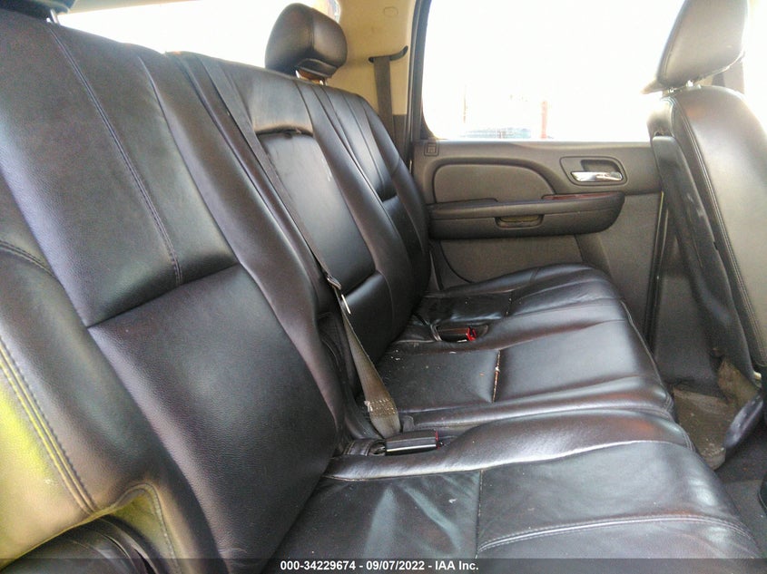 2009 CHEVROLET SUBURBAN VIN: 1GNFC260X9R273998
