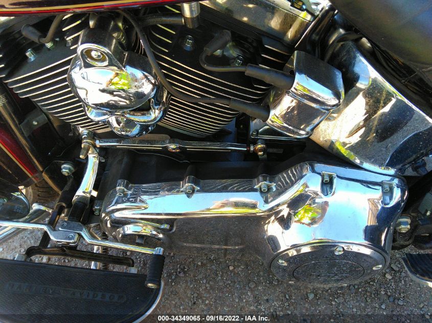 2015 Harley-Davidson Flstc Heritage Softail Classic VIN: 1HD1BWV15FB012367 Lot: 39034106