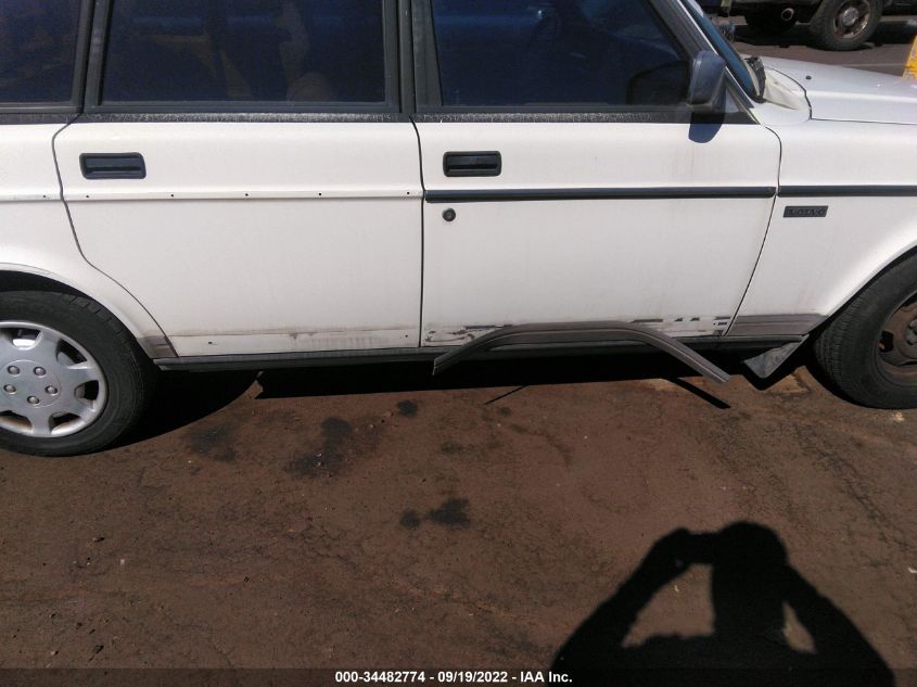 1992 Volvo 240 Gl VIN: YV1AS8801N1462449 Lot: 40955649