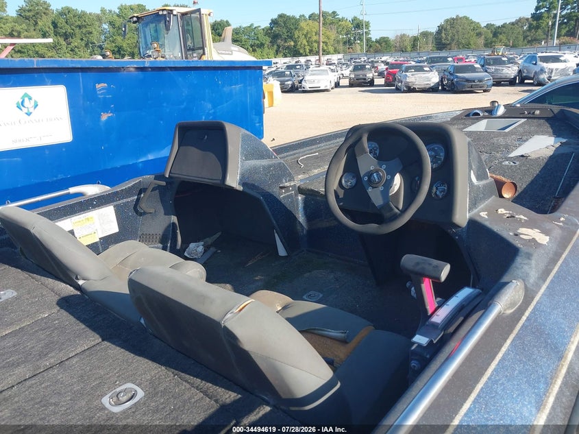1996 SKEETER OTHER auction photo 5