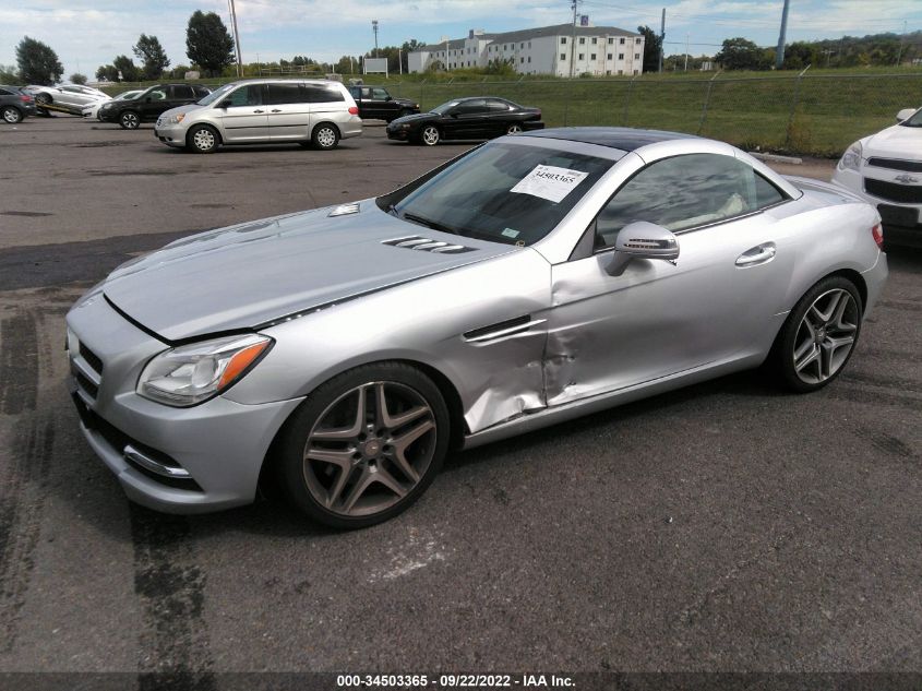 VIN WDDPK5HA2EF075473 2014 Mercedes-Benz SLK-Class,... no.2