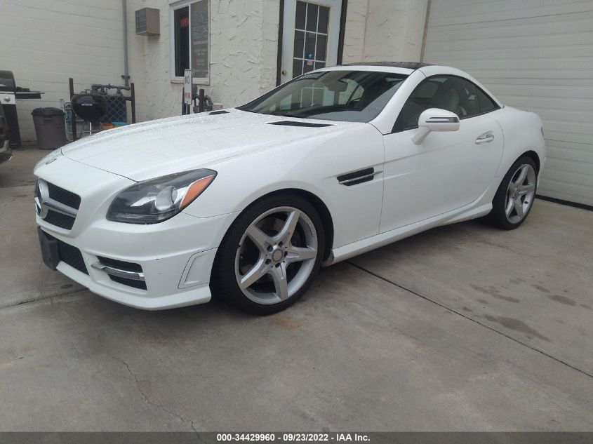 VIN WDDPK4HA8EF087704 2014 Mercedes-Benz SLK-Class,... no.2