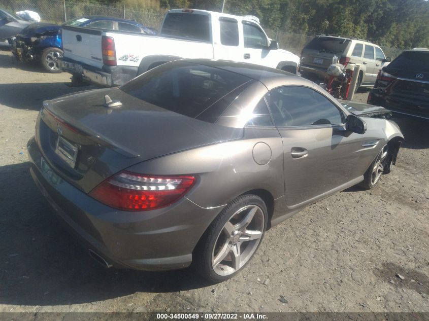 VIN WDDPK4HA5FF106131 2015 Mercedes-Benz SLK-Class,... no.4