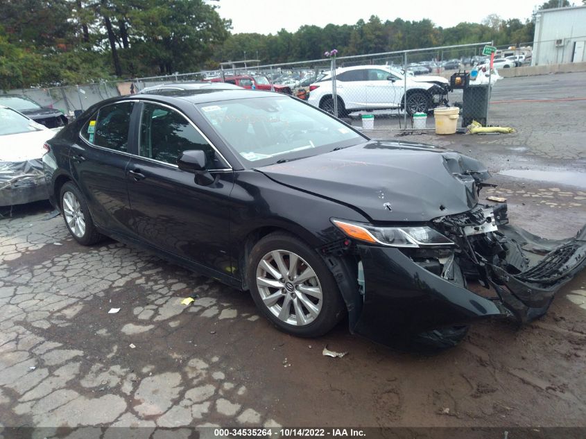 4T1B11HK8KU259067 2019 Toyota Camry Le