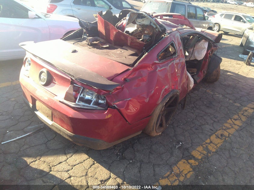 1ZVBP8CH3A5151890 2010 FORD MUSTANG photo no. 4