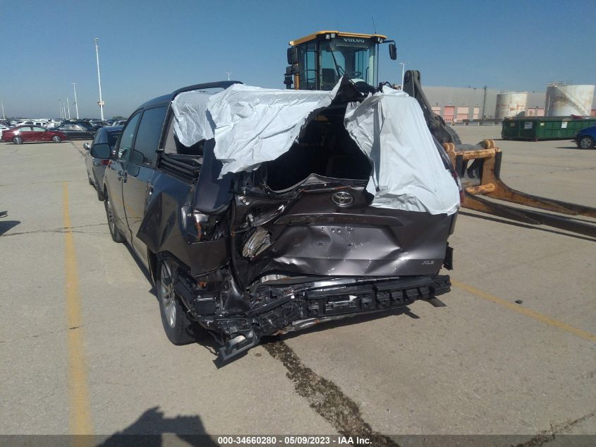 5TDYK3DC9FS674737 2015 Toyota Sienna Xle 8 Passenger