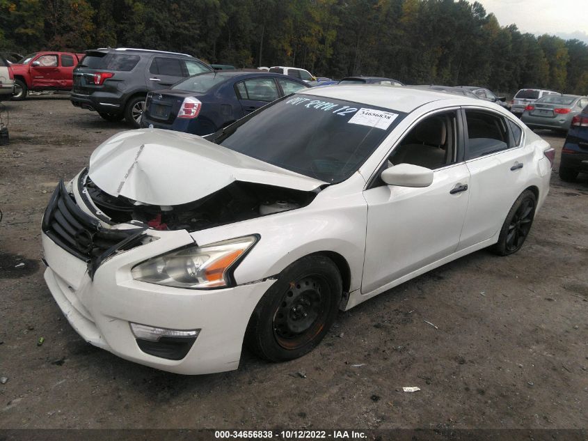 2015 Nissan Altima 2.5 Sv/2.5/2.5 S/2.5 Sl VIN: 1N4AL3AP2FN371381 Lot: 34656838