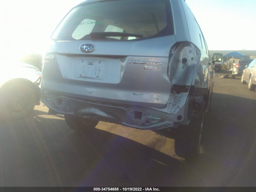 2016 SUBARU FORESTER VIN: JF2SJAFC3GH486331