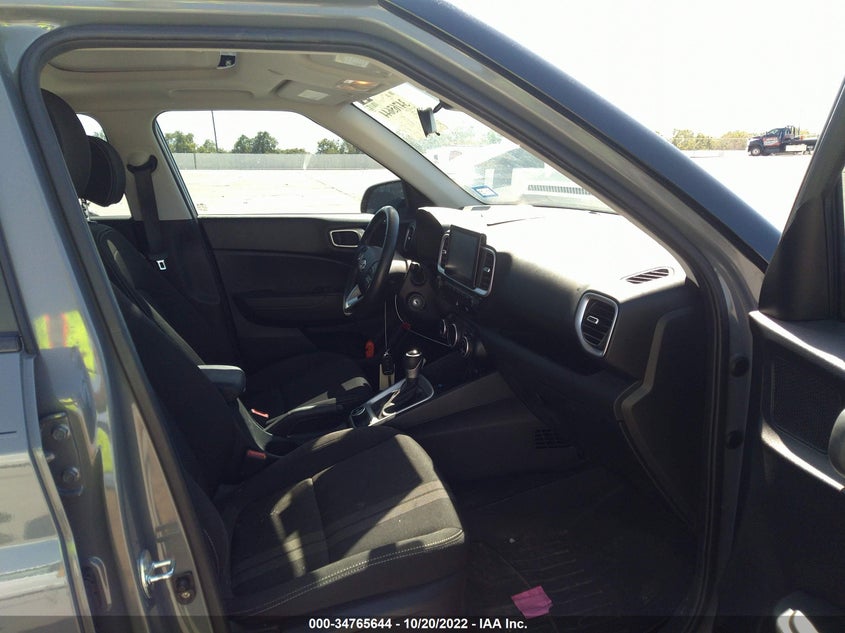 2022 Hyundai Venue Sel VIN: KMHRC8A3XNU137819 Lot: 34765644