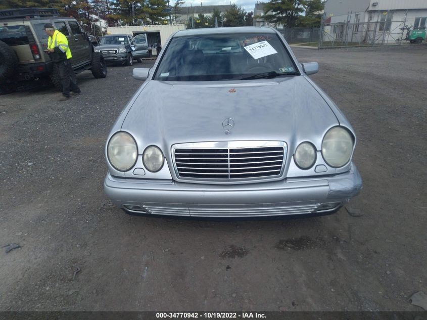 WDBJF65F6WA546094 1998 Mercedes-Benz E 320