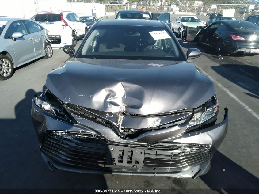 2018 Toyota Camry Le VIN: 4T1B11HK9JU613483 Lot: 34771615