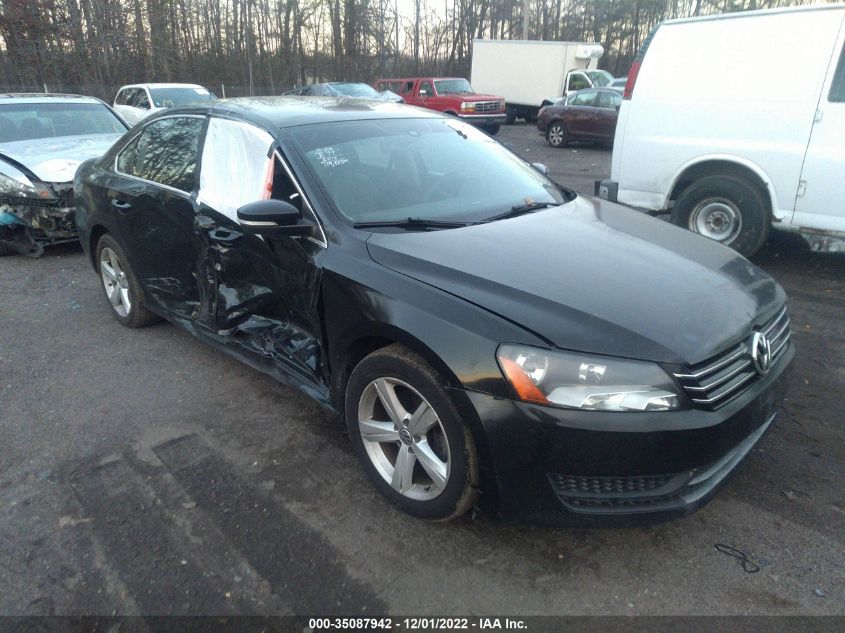 VIN 1VWAT7A31EC045948 2014 VOLKSWAGEN PASSAT no.1