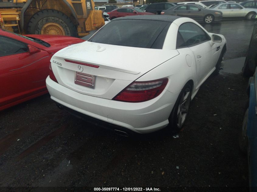 VIN WDDPK4HA4EF081088 2014 Mercedes-Benz SLK-Class,... no.4