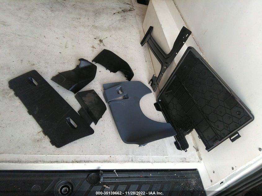 2018 Ford Transit-250 VIN: 1FTYR1YM7JKA99329 Lot: 35139662