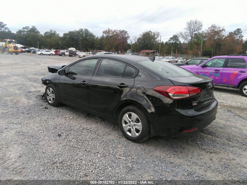 3KPFK4A74JE242399 2018 Kia Forte Lx