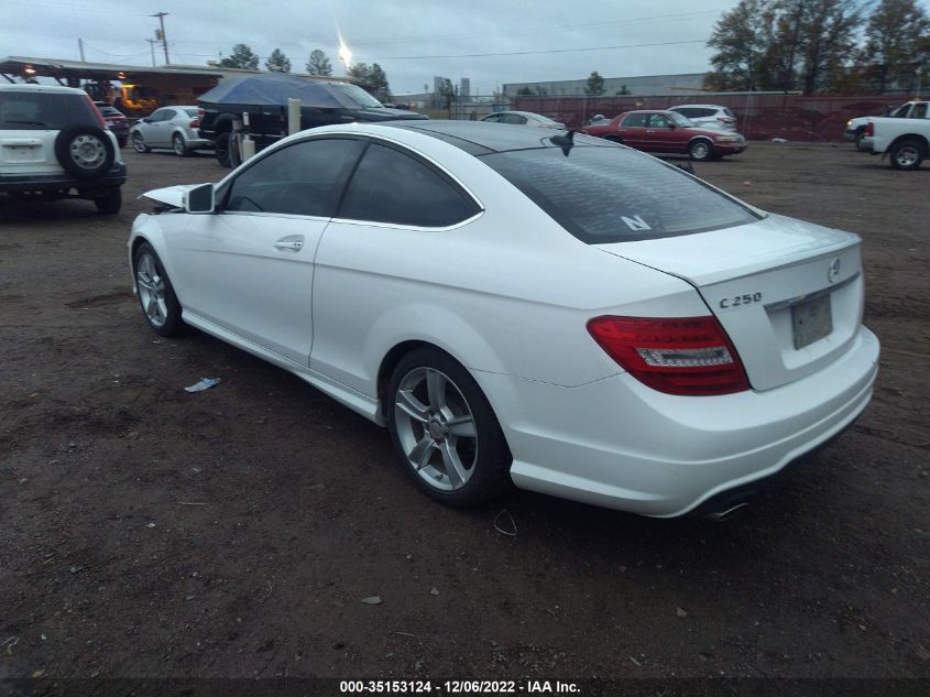 2015 Mercedes-Benz C-Class C 250 VIN: WDDGJ4HB9FG358728 Lot: 35153124