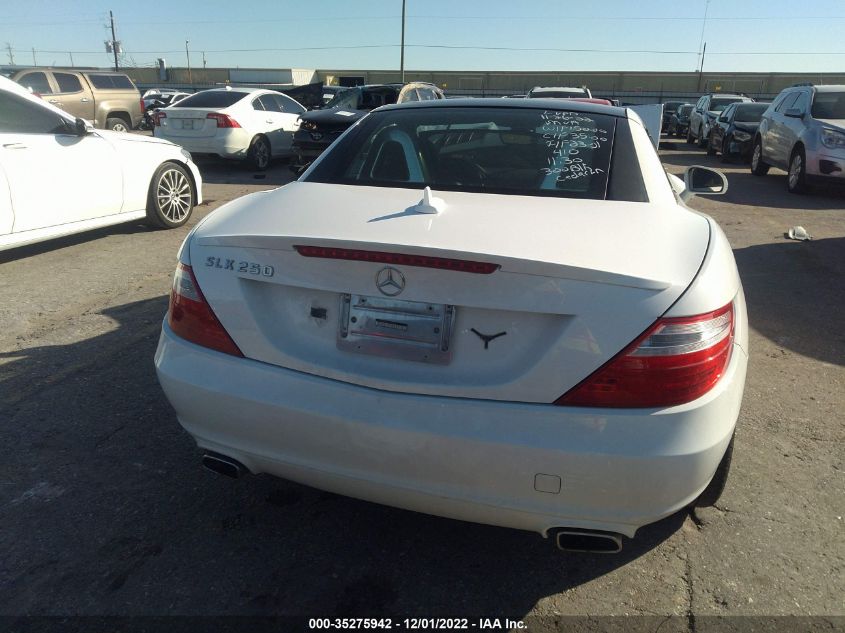 VIN WDDPK4HA2EF085401 2014 Mercedes-Benz SLK-Class,... no.8