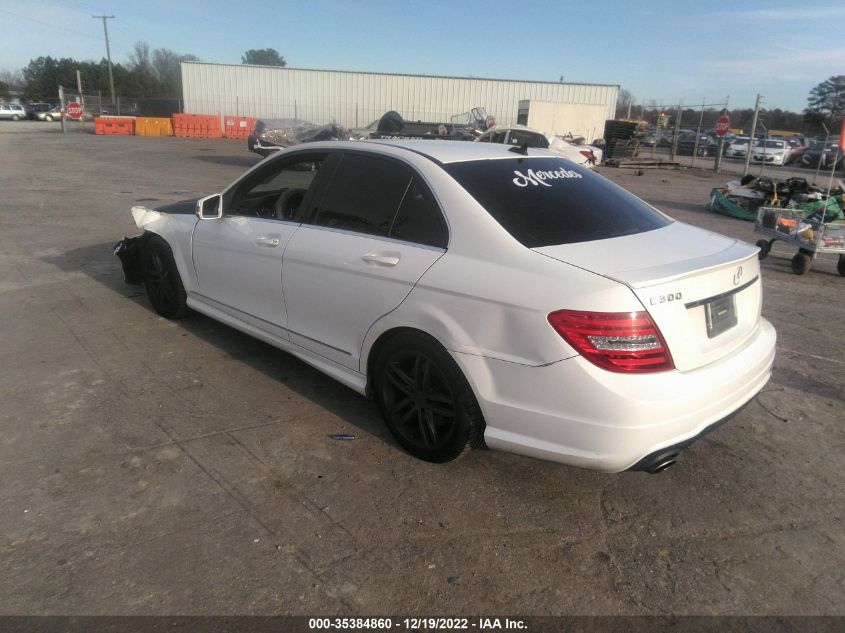 2013 Mercedes-Benz C 300 Sport 4Matic/Luxury 4Matic VIN: WDDGF8AB1DA842850 Lot: 35384860