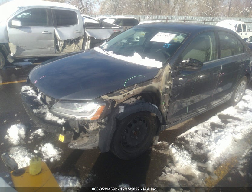 3VW2B7AJ5HM401861