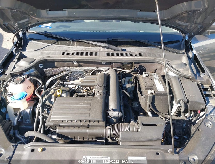 3VW2B7AJ1JM212145