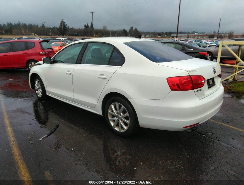 3VWD17AJ9EM304864