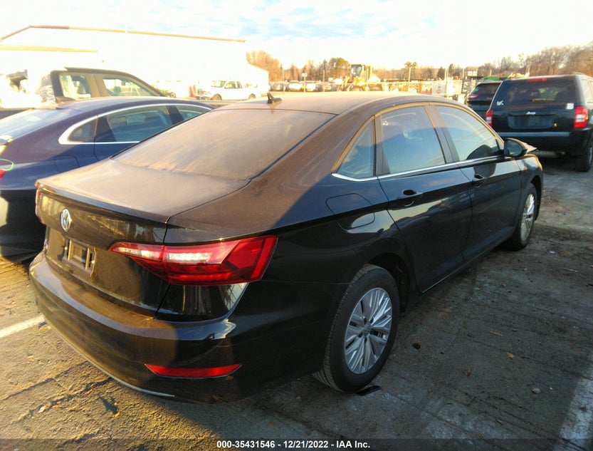3VWCB7BU6LM043241