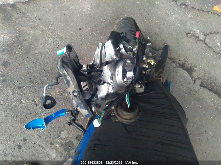 VIN: LL0TCKPM7MG001447 2021 YNGF 150CC SCOOTER