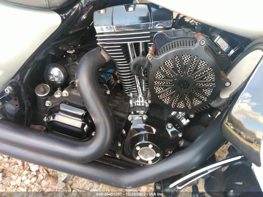 2016 Harley-Davidson Flhx Street Glide VIN: 1HD1KBM17GB691926 Lot: 35451297