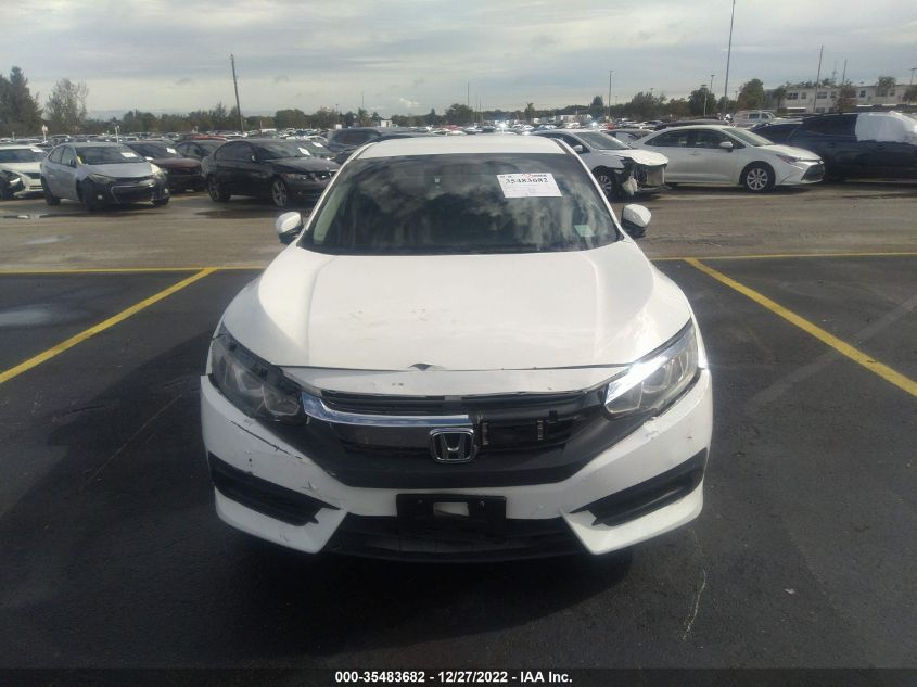 2HGFC2F52JH536575 2018 Honda Civic Lx