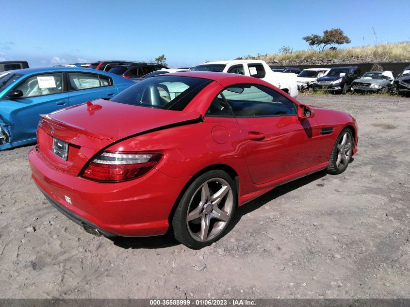 VIN WDDPK5HAXDF056748 2013 Mercedes-Benz SLK-Class,... no.4