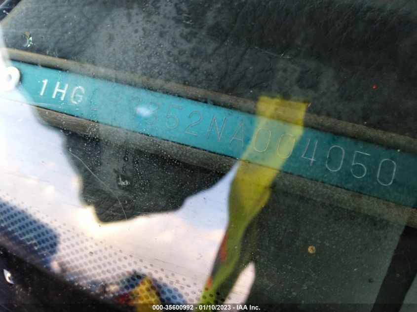 1992 Honda Accord Lx VIN: 1HGCB9852NA004050 Lot: 35600992