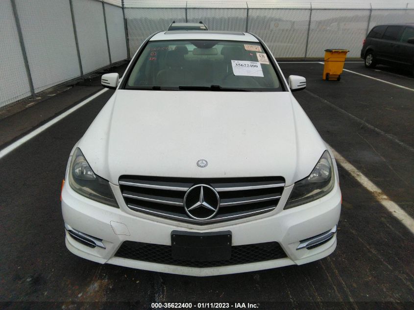 2014 Mercedes-Benz C 300 Sport 4Matic/Luxury 4Matic VIN: WDDGF8AB1ER319315 Lot: 35622400