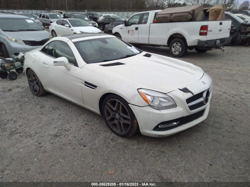 VIN WDDPK5HA2EF085369 2014 Mercedes-Benz SLK-Class,... no.1