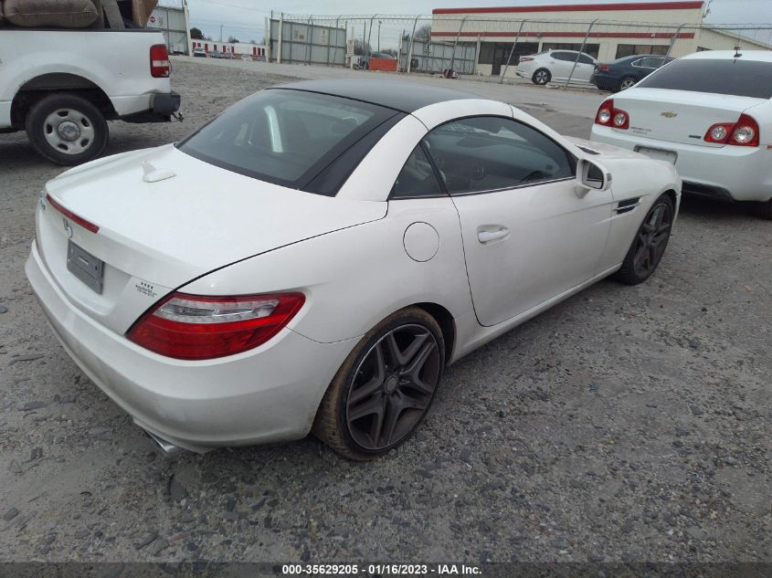 VIN WDDPK5HA2EF085369 2014 Mercedes-Benz SLK-Class,... no.4