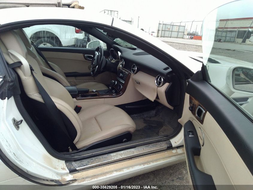 VIN WDDPK5HA2EF085369 2014 Mercedes-Benz SLK-Class,... no.5